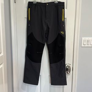 EUC Mens XL Seabring Waterproof Fleece Lined Pants for Snow Hiking